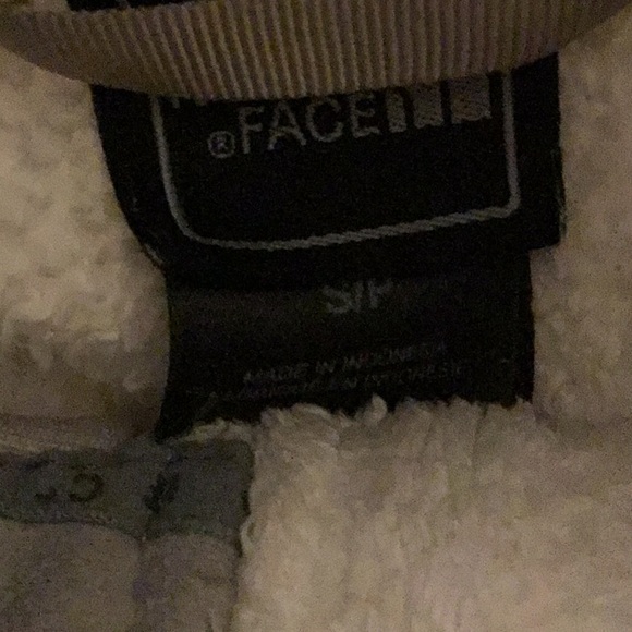 North Face winter Jacket - Picture 2 of 2